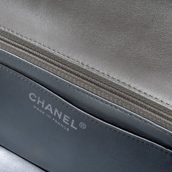 Chanel Silver Quilted Lambskin New Mini Classic Flap Bag - Picture 5 of 10